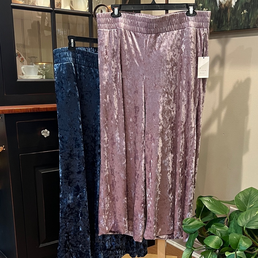 New crushed Velvet Wide-Leg Pants 2 pairs in Purple and Blue